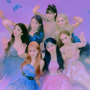 Cherry Bullet 商品 | Ktown4u
