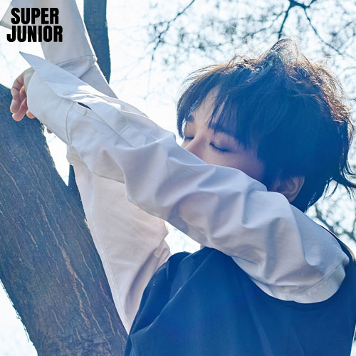 jp.ktown4u.com : YESUNG - ミニアルバム 1集 [Here I Am]