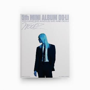 【中古】 Mini Album: Acoustic Diary jp.ktown4u.com : [Video Call Sign Event] [2CD セット] WOODZ