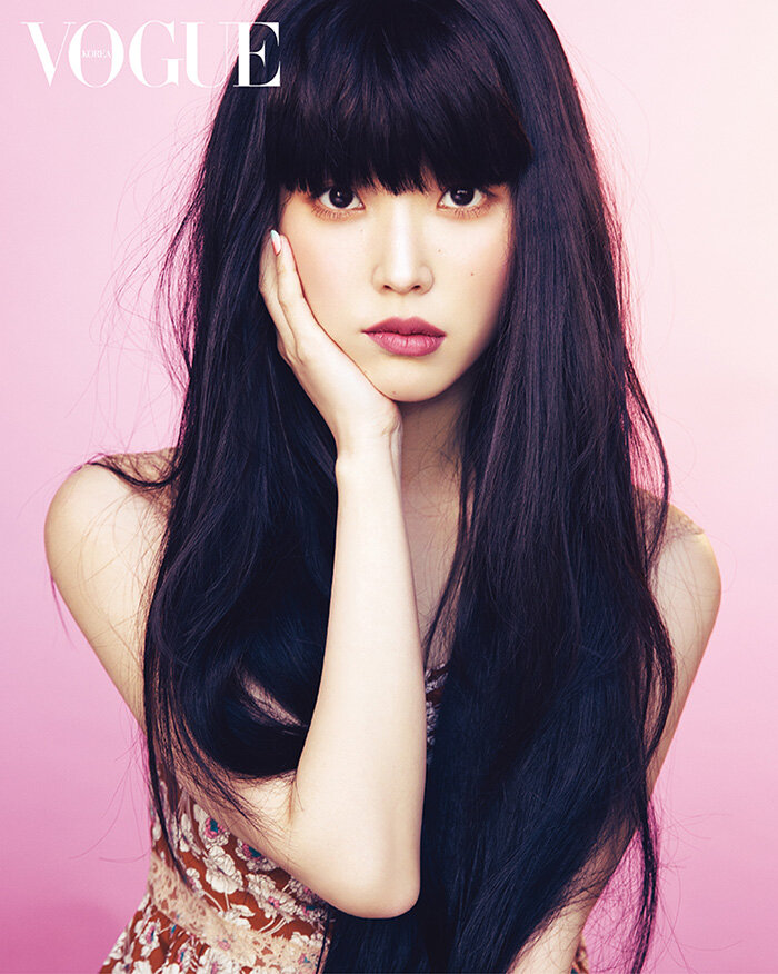 jp.ktown4u.com : [韓国雑誌] VOGUE 2022.05 (Content : IU